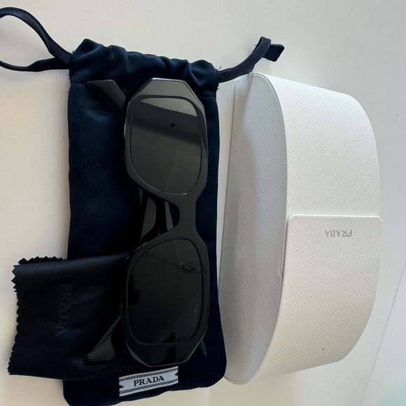 Prada PR 17WSF Sunglasses 51mm - Picture 4 of 9